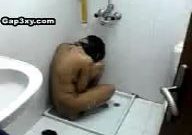 گاییدن دختر پشتون در حمام