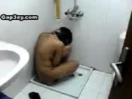 گاییدن دختر پشتون در حمام